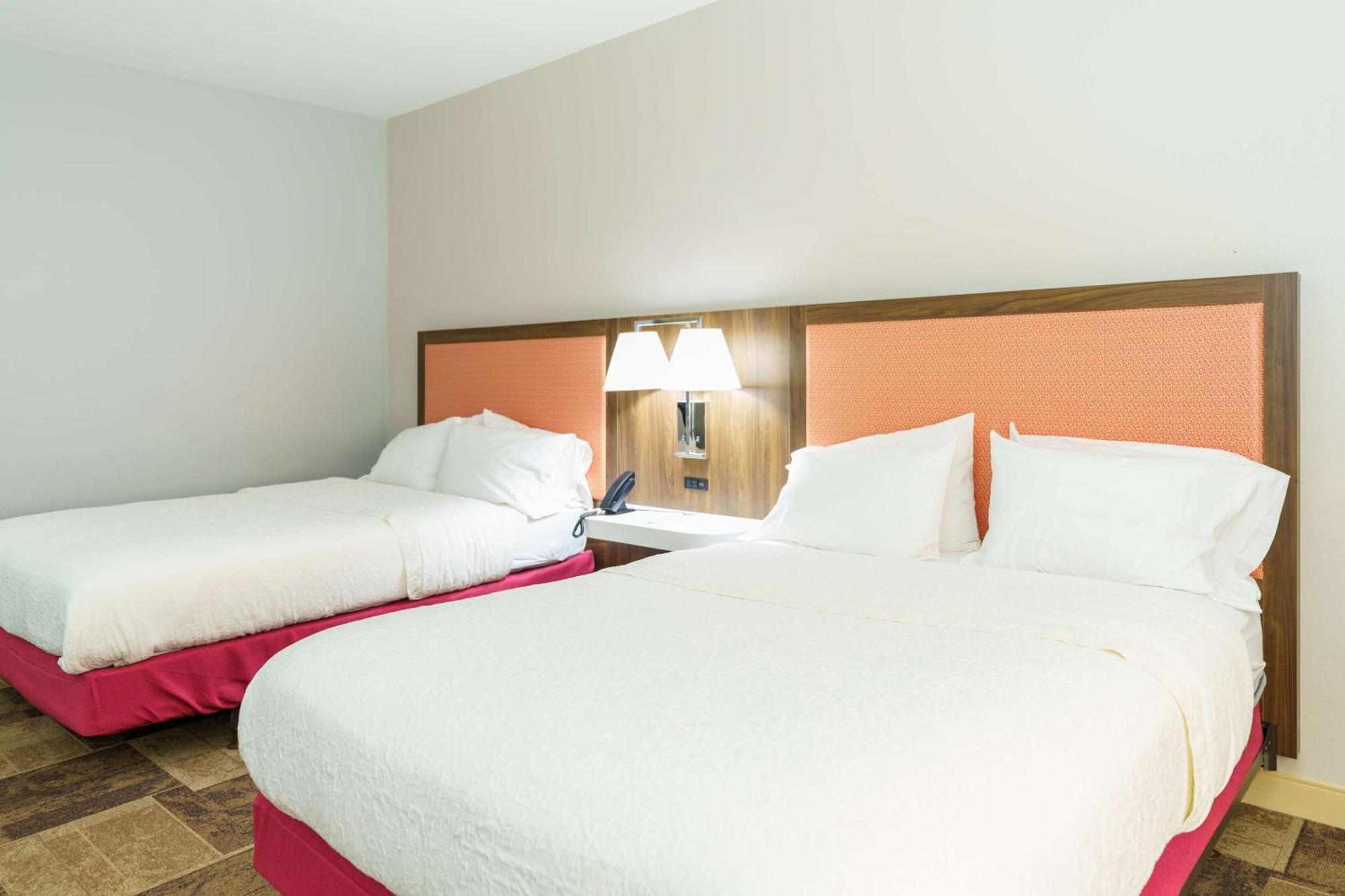 Hampton Inn גארדן סיטי מראה חיצוני תמונה